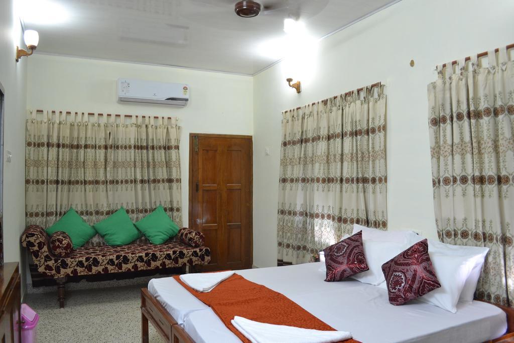 Thoms Beach Homestay Alappuzha Ngoại thất bức ảnh