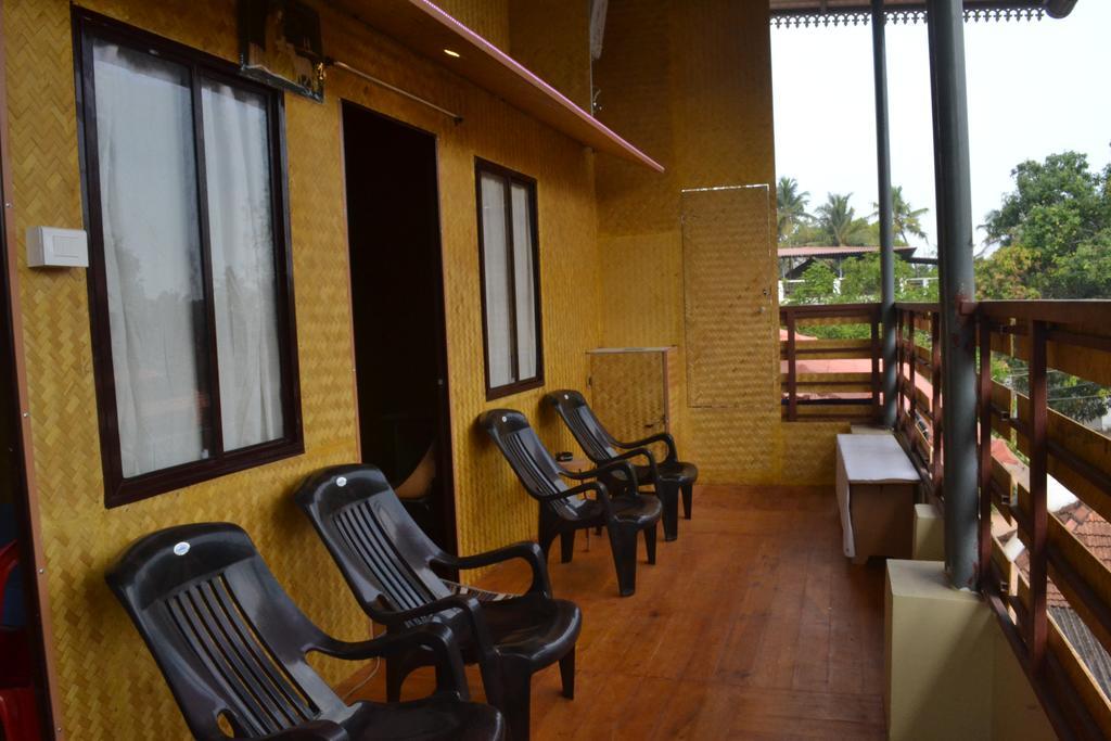 Thoms Beach Homestay Alappuzha Ngoại thất bức ảnh